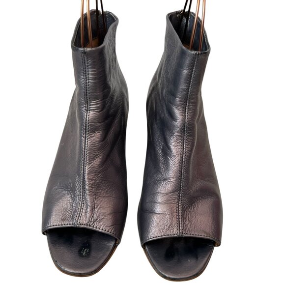 Alberto Fermani Solara crinkled leather booties metallic pewter boots size 9 39 - Picture 2 of 12